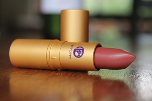 lipstick-queen-saint-nude-3-600x400